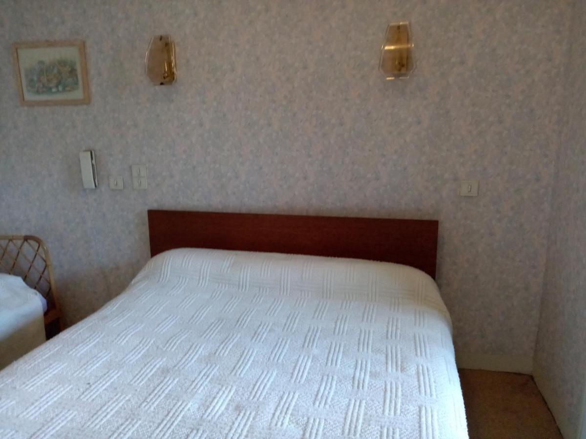 Chambres D'Hotes Des Voyageurs Magnac-Bourg Luaran gambar